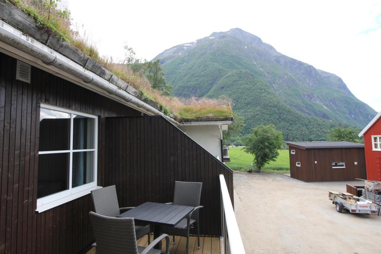Hostel Setnes Feriesenter Veblungsnes Exterior foto