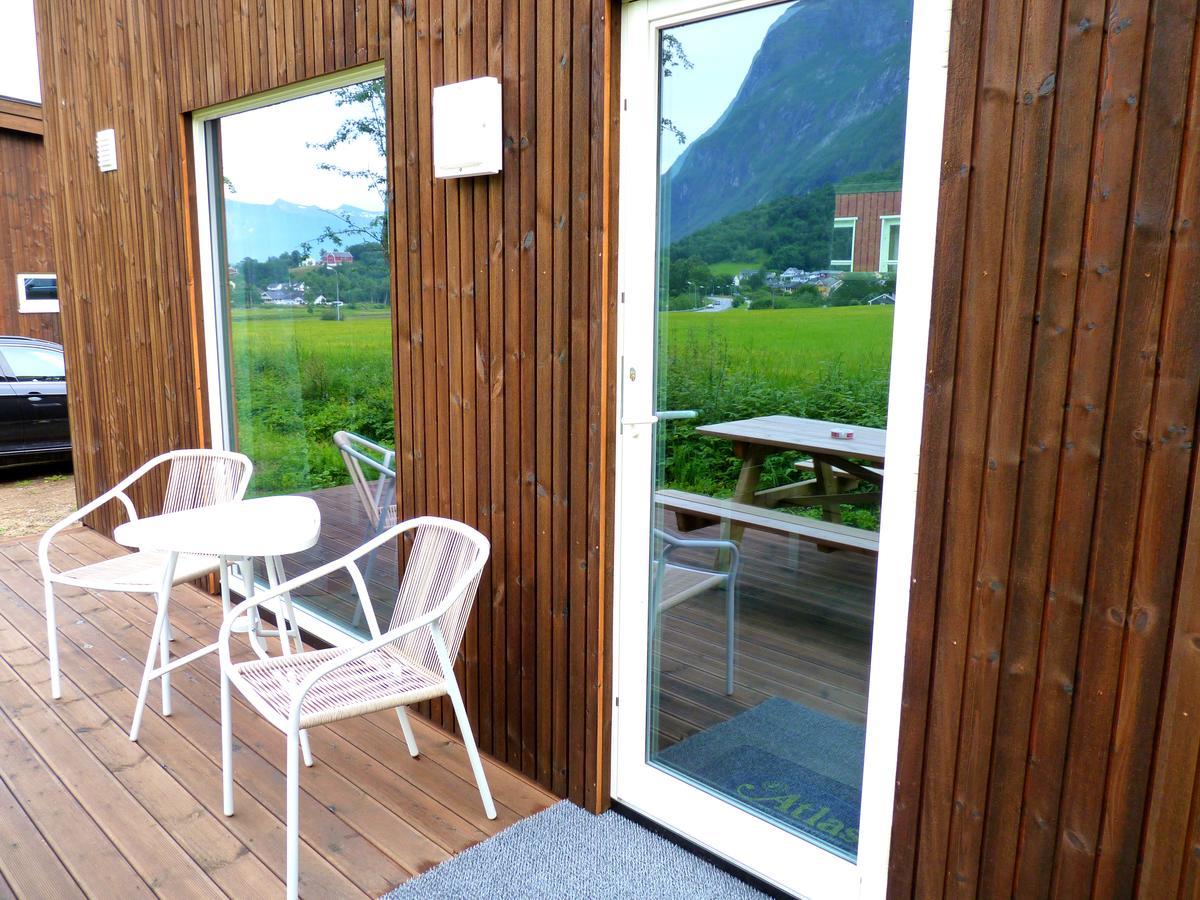 Hostel Setnes Feriesenter Veblungsnes Exterior foto